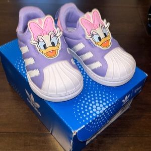 Adidas X Disney Daisy Sneakers 💜💕✨
